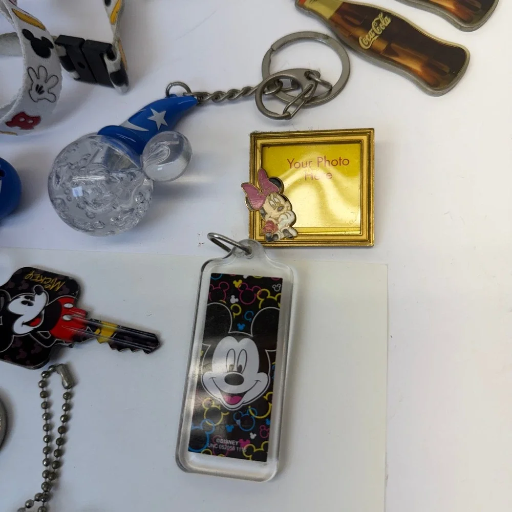 Disney Mickey Minnie Lot 17 pcs Keychains Lanyard‎ Coca-Cola Atlanta Photo Frame